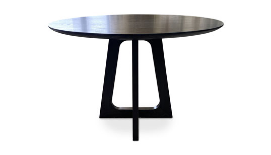 Winhall Dining Table